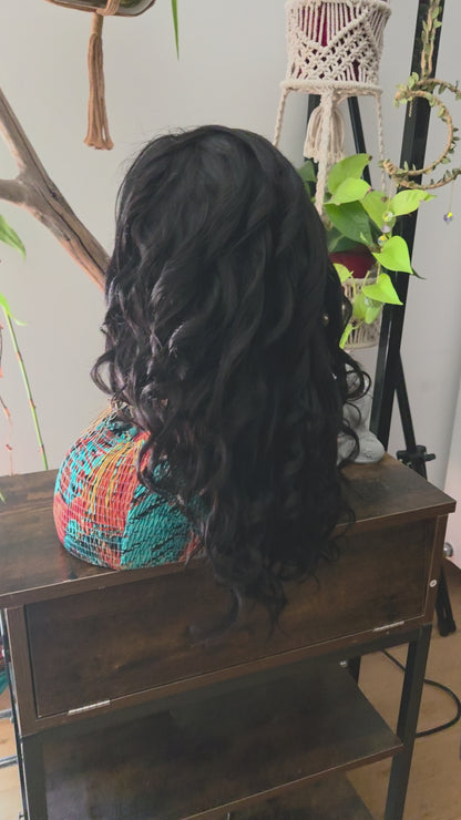 UNIVERS’HAIR  — LAETI PERRUQUE BOUCLÉE 16" LACE HD 